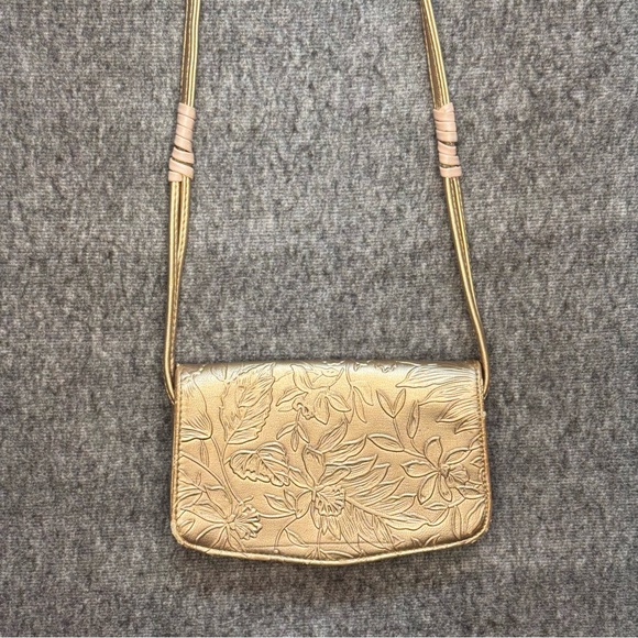 Sondra Roberts Handbags - Sondra Roberts Crossbody Gold Embossed‎